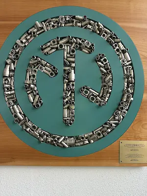 Kunstwerk mit Neutrik Steckerhülsen